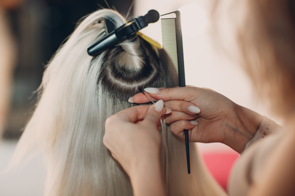 przedłużanie włosów infralight salon fryzjerstwa Magdalena Motyka Płock